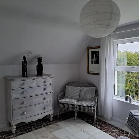 Apartment Stunning Set In Private Native Woodland