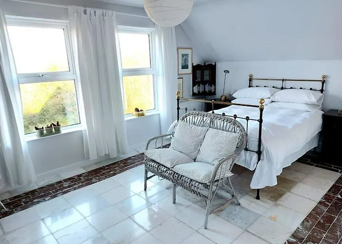 Stunning Set In Private Native Woodland *