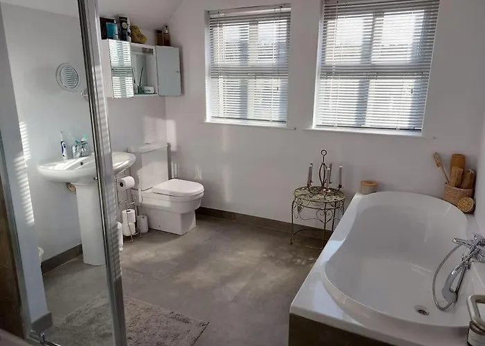 Stunning Set In Private Native Woodland * Ramelton